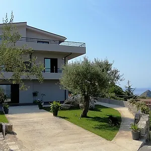 Apartment La Casa Del Riccio, Tindari